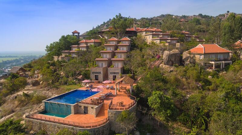 Top 20 resort miền Tây độc đáo nhất được đông đảo du khách yêu thích