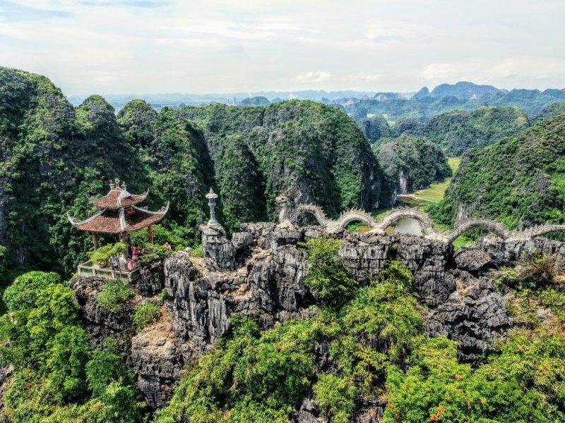 Hang Múa địa điểm tham quan không thể bỏ lỡ tại Ninh Bình