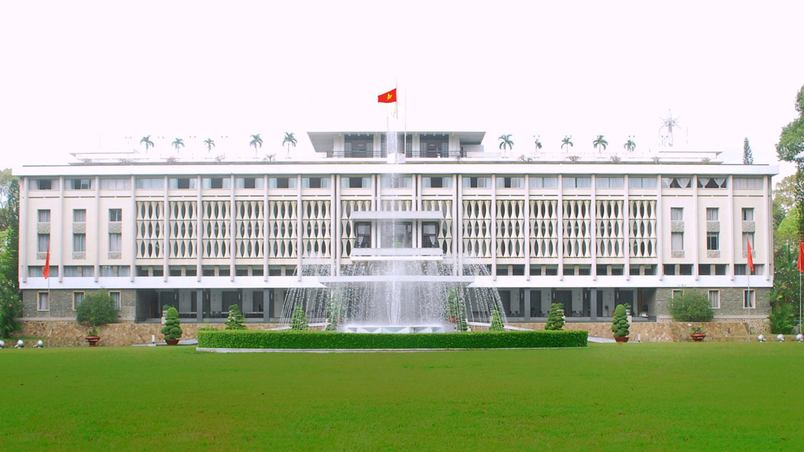 Top khách sạn quận 1 Sài Gòn giá rẻ, nổi tiếng thu hút
