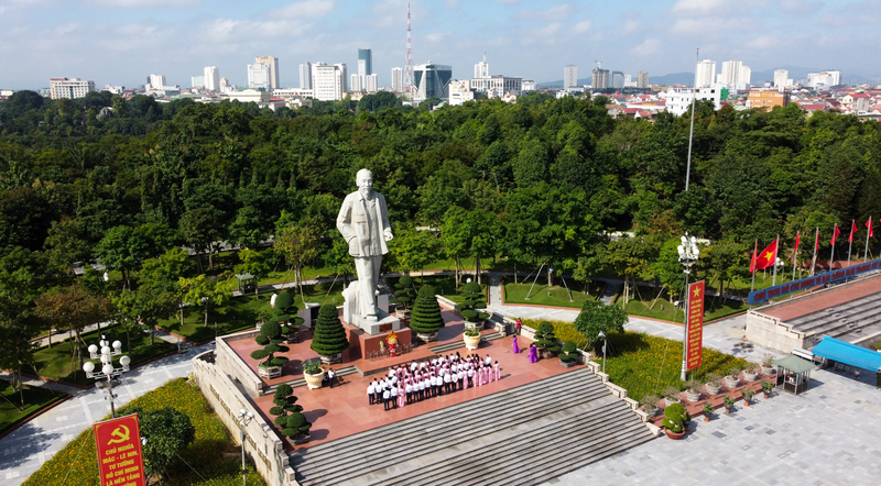 Quảng Trường Hồ Chí Minh
