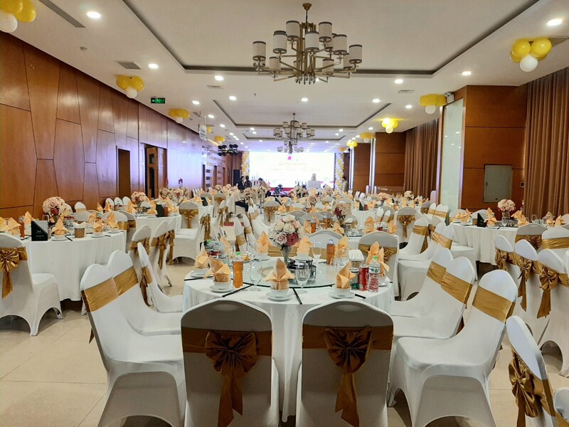 Khu hội trường