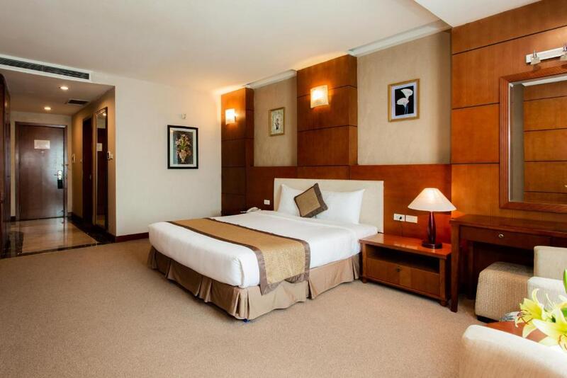 Khách sạn Mường Thanh Grand Hà Nội - Điểm nghỉ dưỡng nằm bên hồ Linh Đàm