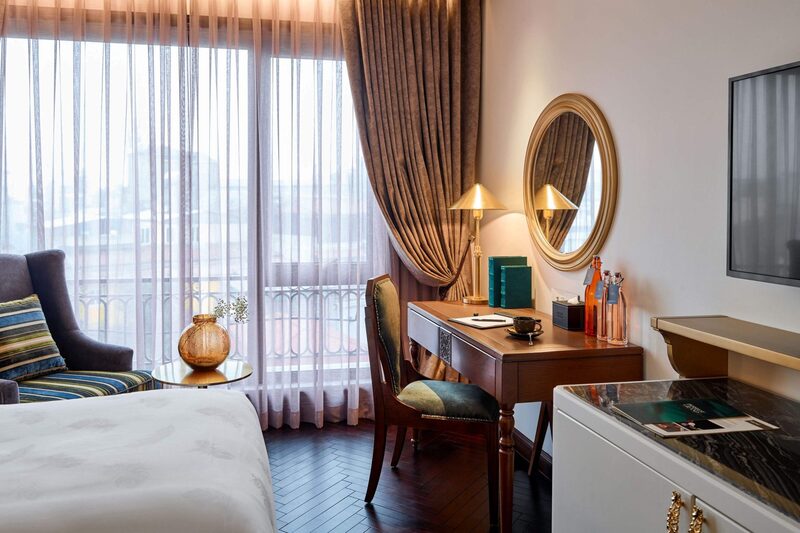 Peridot Grand Luxury Boutique Hotel - Viên Ngọc Quý Phái Giữa Lòng Thủ Đô