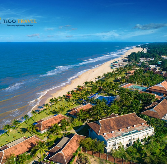 Lapochine Beach Resort