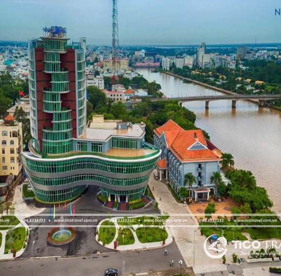 Ninh Kiều Riverside Hotel