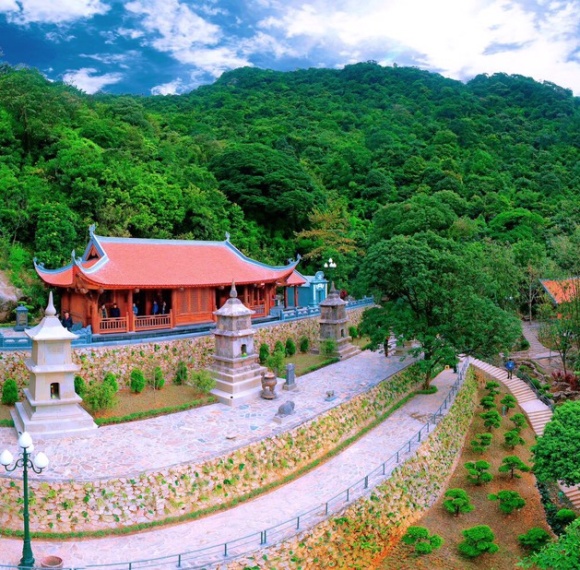 Khu Du Lịch Ngọa Vân