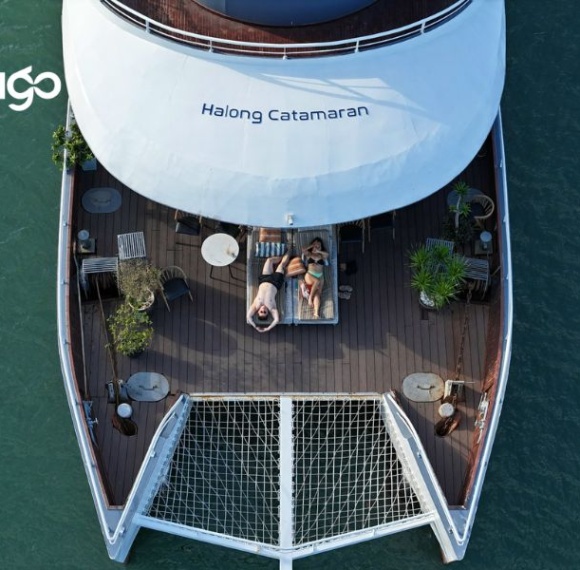 Catamaran Cruise