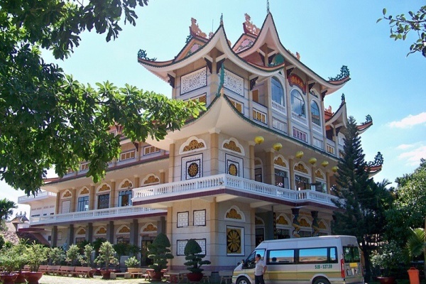 Khám phá Chùa Bánh Xèo Vũng Tàu – Điểm đến tâm linh và ẩm thực độc đáo