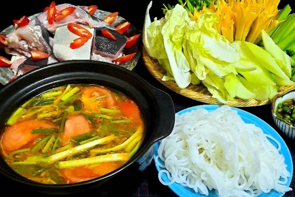 Lẩu cá bớp Vũng Tàu: Hương vị biển khơi đậm đà