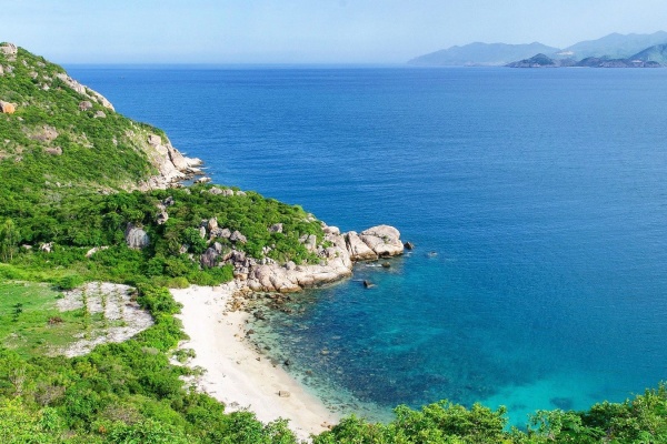 Hòn Rùa Ninh Thuận: Viên ngọc hoang sơ giữa biển xanh Vĩnh Hy