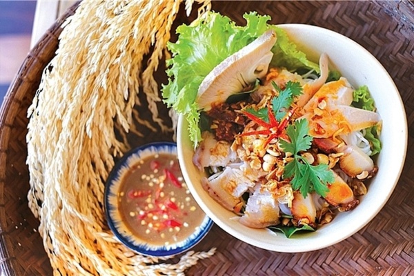 Thử bún mắm nêm Hội An – Đặc sản đậm đà xứ Quảng