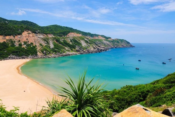 Bãi Môn Phú Yên – Nơi đón ánh bình minh sớm nhất Việt Nam