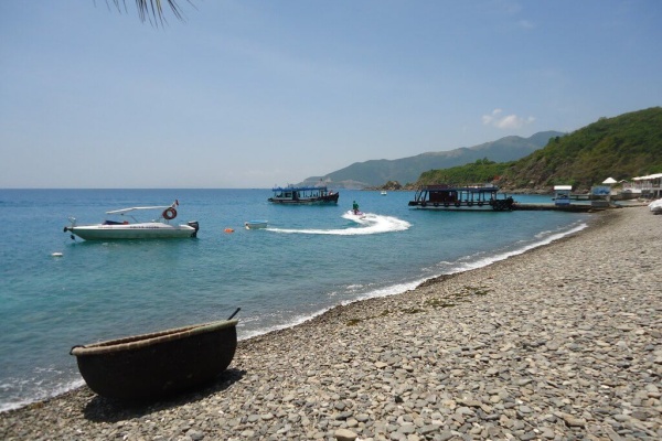 Khám phá Bãi Sạn Nha Trang: Thiên đường du lịch biển hoang sơ
