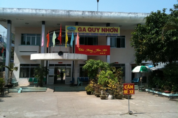 Ga Quy Nhơn có còn hoạt động? Lịch trình & giá vé mới nhất