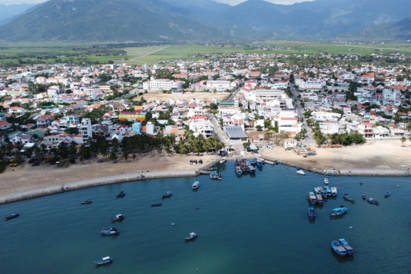 Du lịch làng chài Vạn Giã 2025: Cẩm nang chi tiết cho du khách