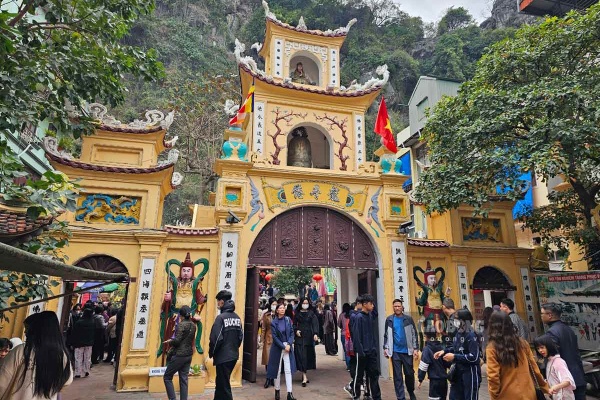 Chùa Long Tiên: Ngôi Cổ Tự Linh Thiêng Nhất Dưới Chân Núi Bài Thơ