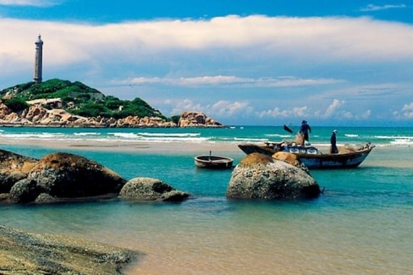 Bãi Biển Thuận Quý Bình Thuận: Vẻ Đẹp Hoang Sơ Gây Nghiện Cho Kỳ Nghỉ Thảnh Thơi