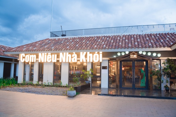Nhà hàng Cơm niêu Nhà Khói Hạ Long – Không gian ẩm thực Việt tại trung tâm Bãi Cháy