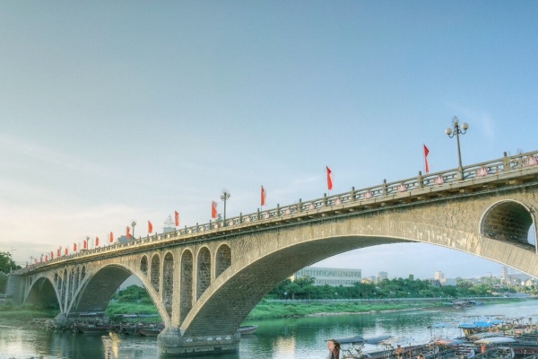 Cầu Ka Long: Biểu Tượng Lịch Sử Bên Dòng Sông Biên Giới Móng Cái