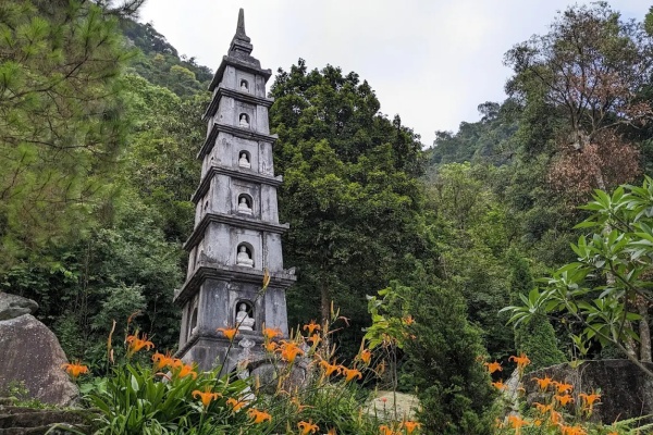 Chùa Hồ Thiên: Dấu tích Phật giáo Trúc Lâm trên núi Phật Sơn