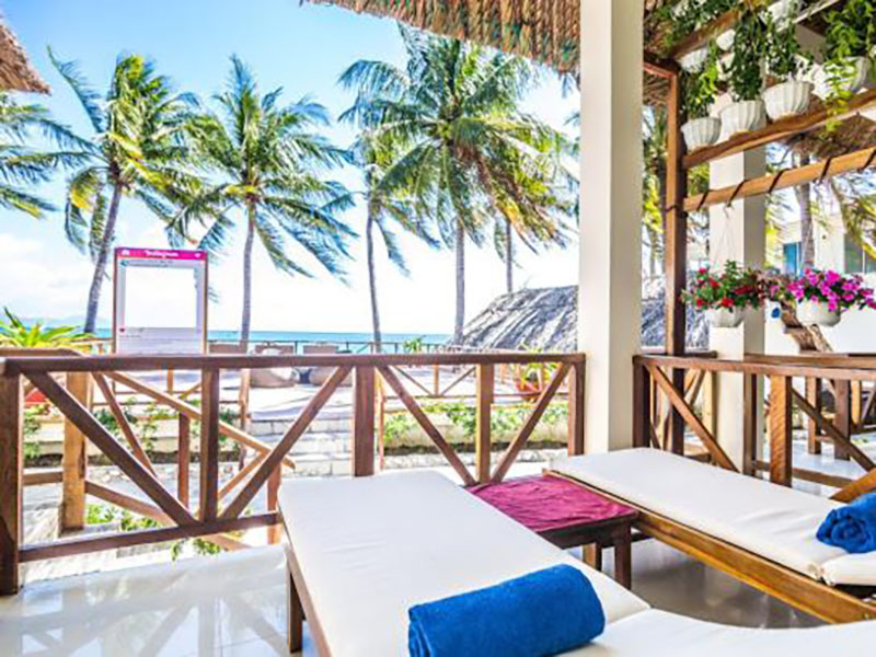 Paradise Resort Doc Let