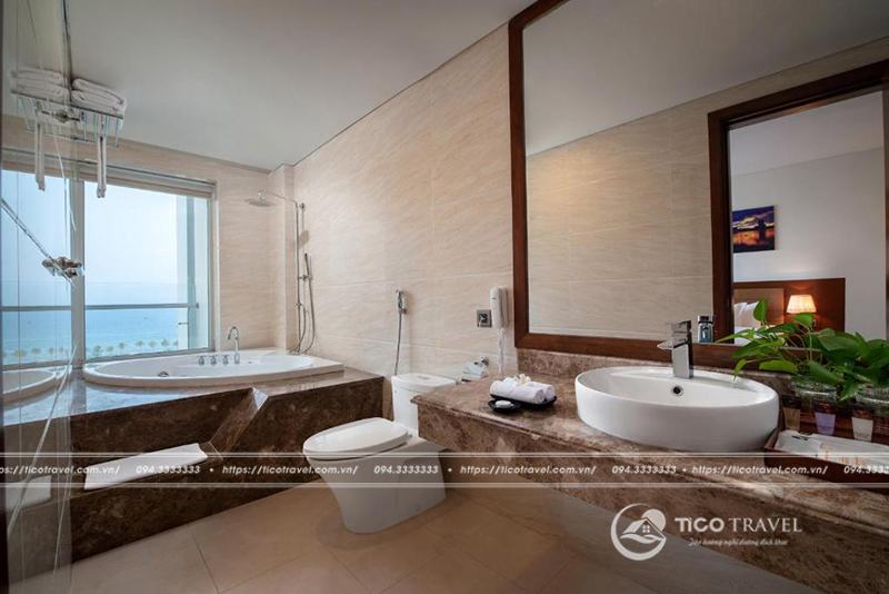 Gold Coast Hotel Resort & Spa