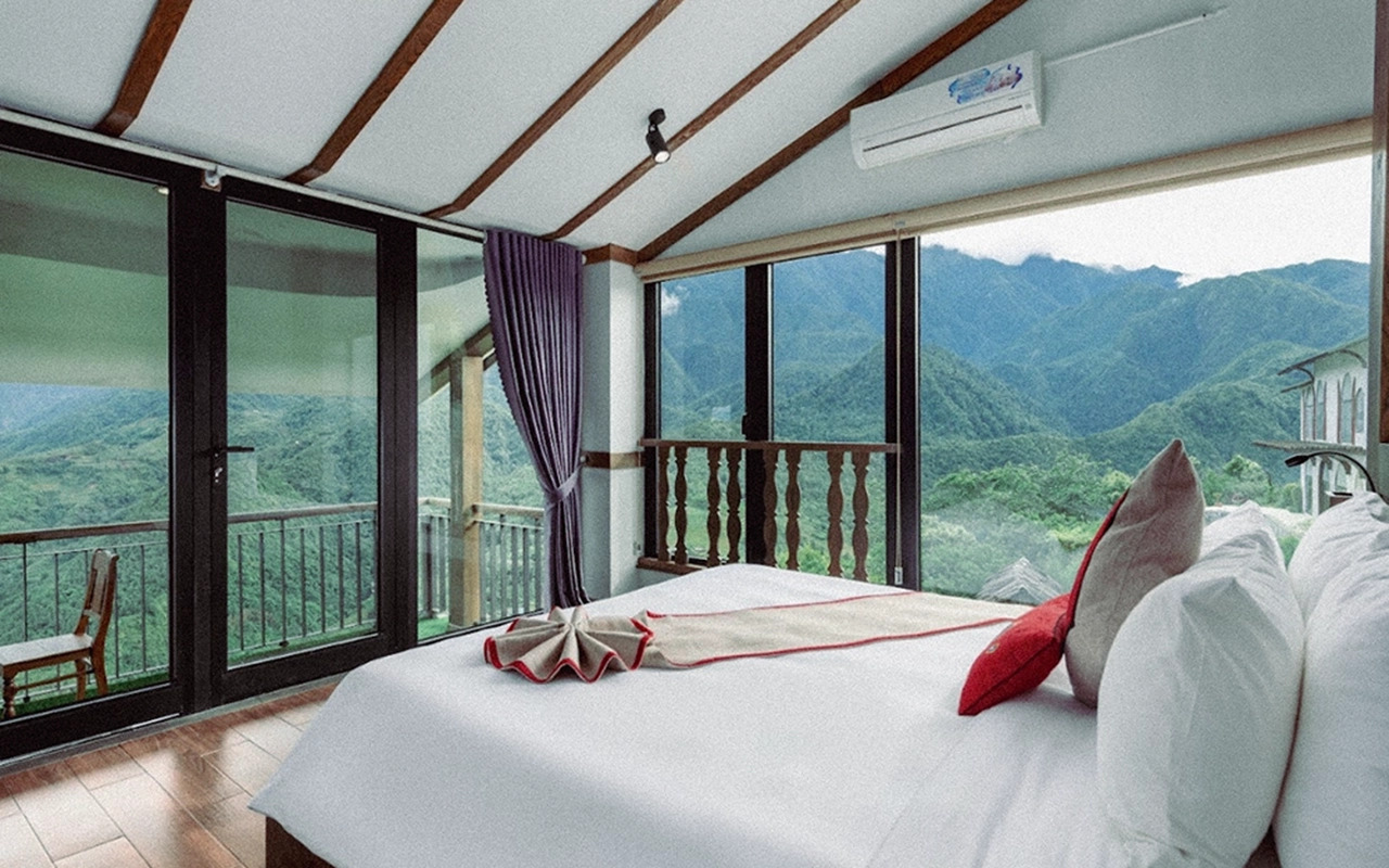 Family Suite sở hữu hai phòng ngủ biệt lập sang trọng cùng phòng khách rộng lớn