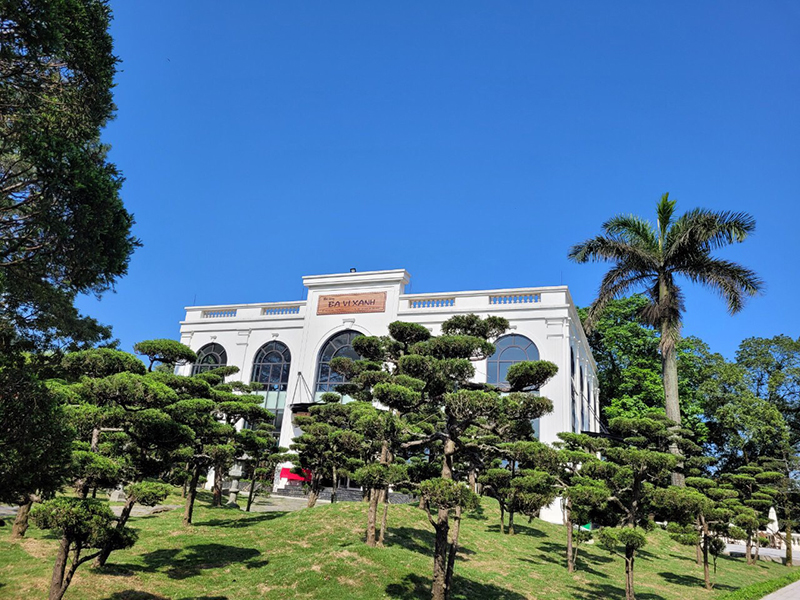 Ba Vì Resort