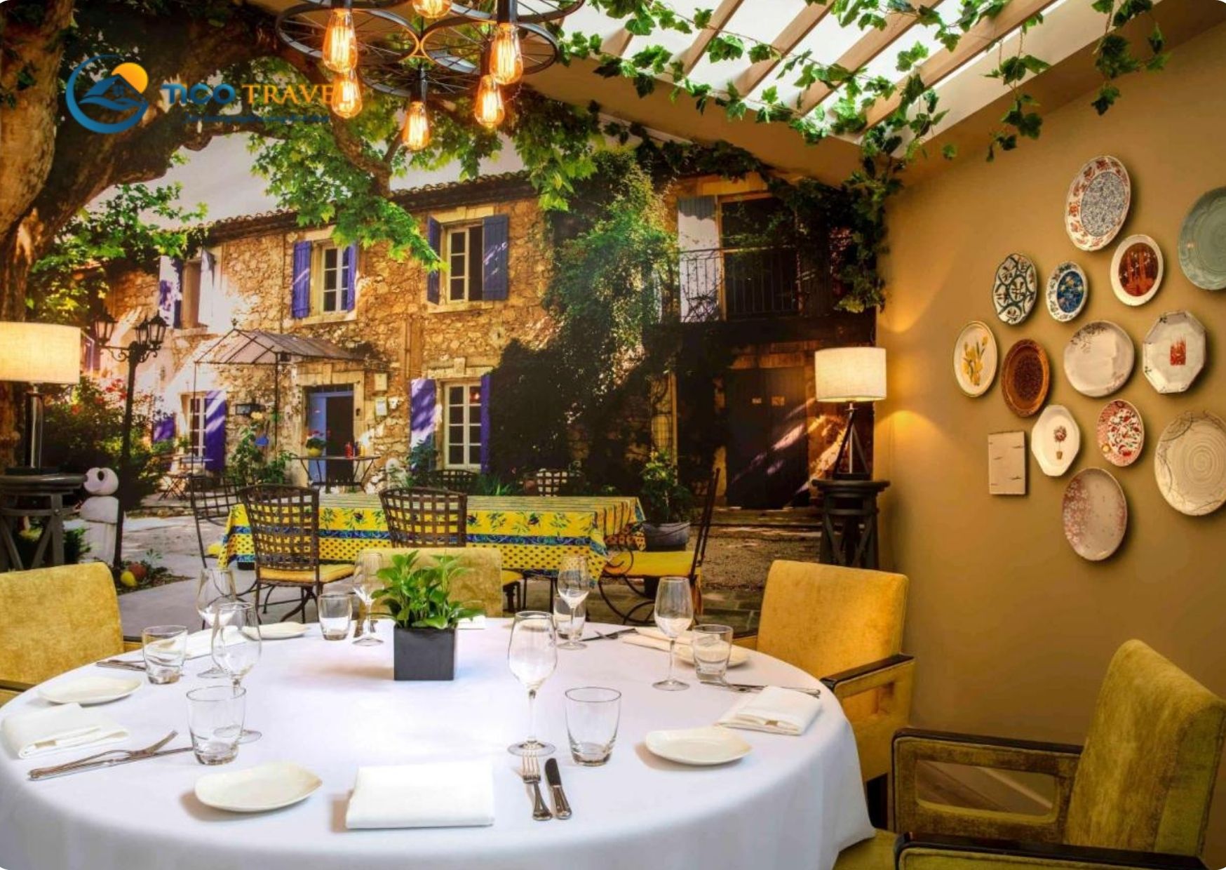 Khách sạn Sofitel Sài Gòn