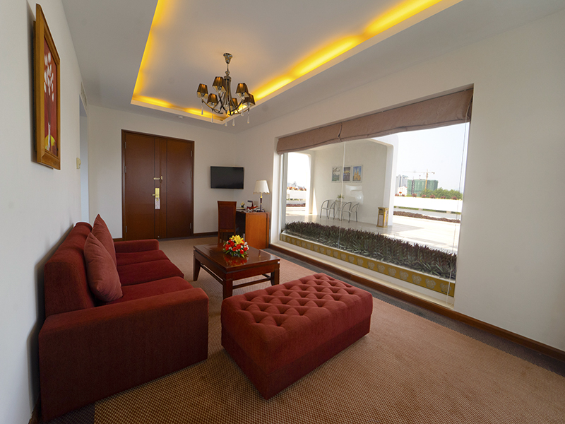 Century Riverside Huế