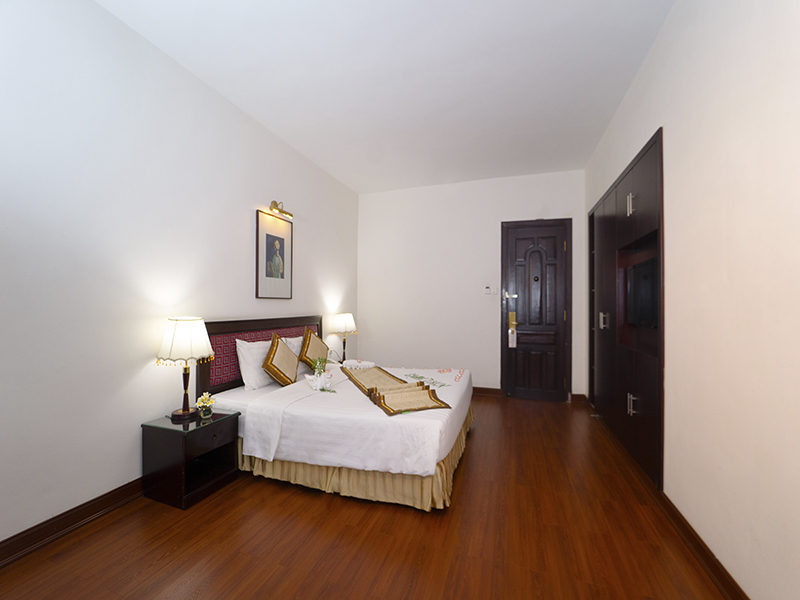 Century Riverside Huế