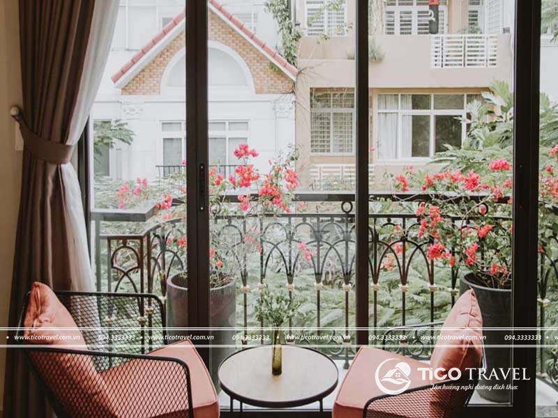 Charmaine’s Hotel & Apartment