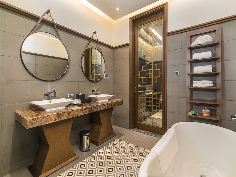 Senna Hue Hotel