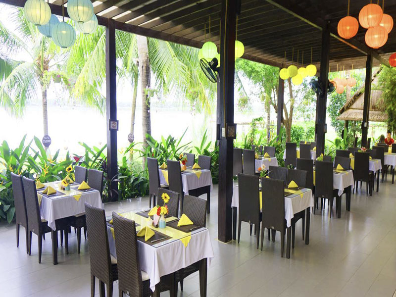 Vinh Hung Riverside Resort & Spa