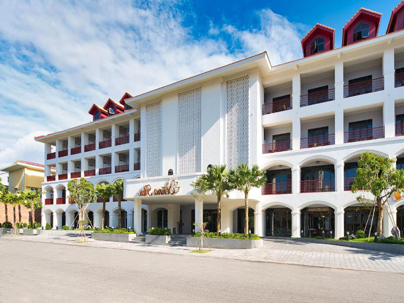 Senna Hue Hotel