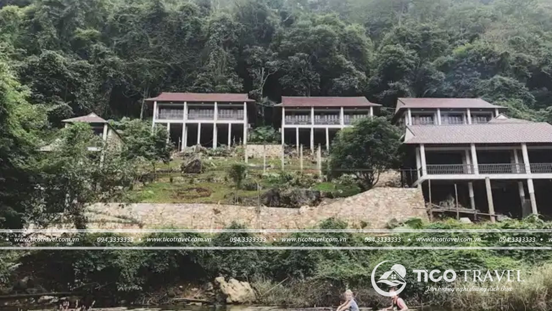 Ba Be Lakeside Bungalow