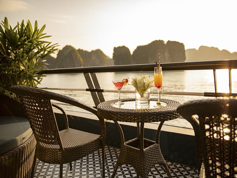 Rosy Cruise Hạ Long