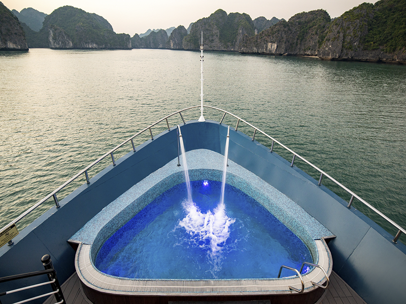 Rosy Cruise Hạ Long
