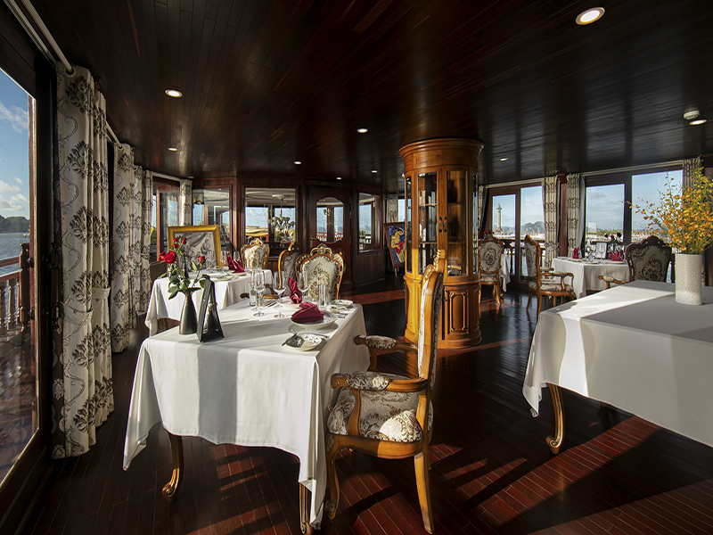 Emperor Cruises Hạ Long
