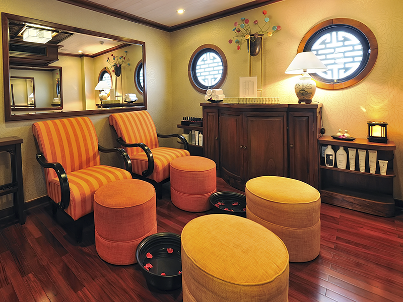 Paradise Peak Cruise Ha long Bay