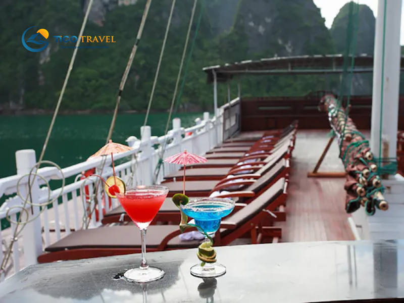 Viola Cruise Halong