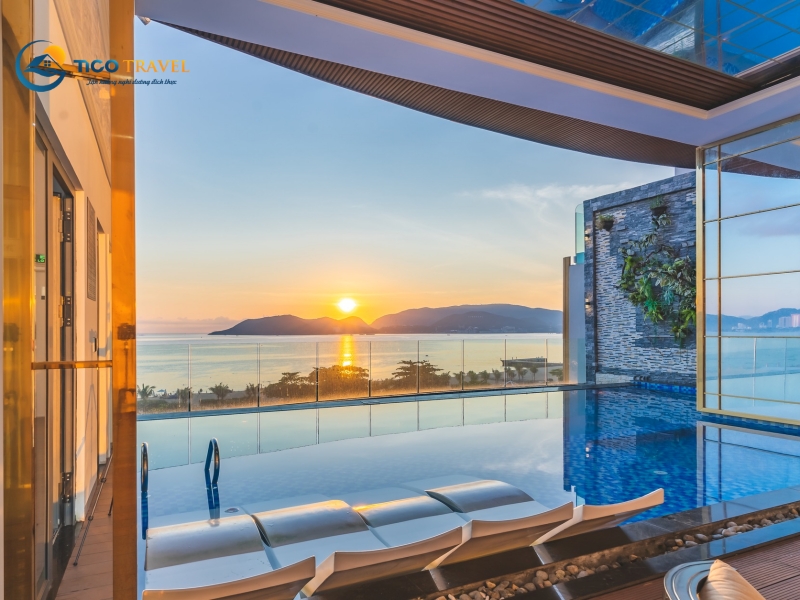 La Vague Hotel