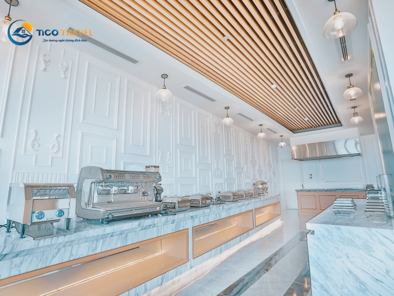 La Vague Hotel