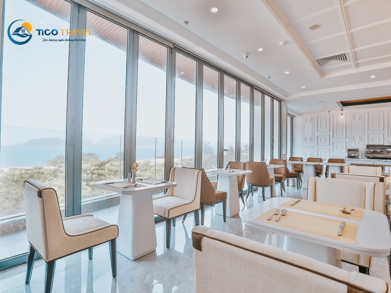La Vague Hotel