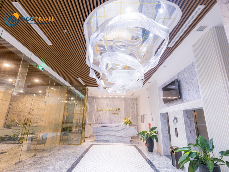 La Vague Hotel