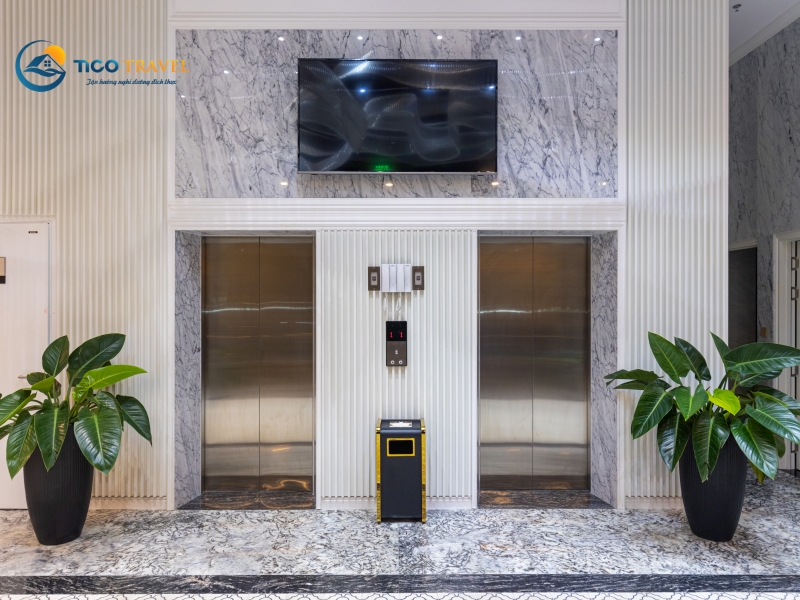 La Vague Hotel