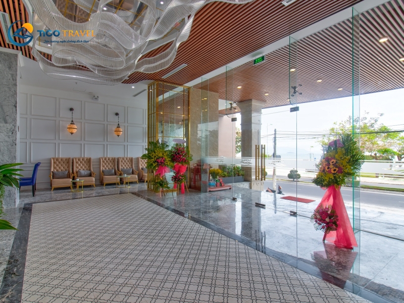 La Vague Hotel