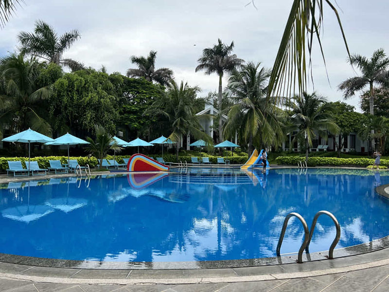 Carmelina Beach Resort