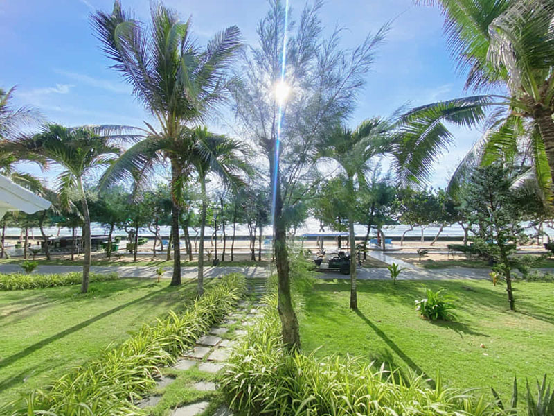 Carmelina Beach Resort