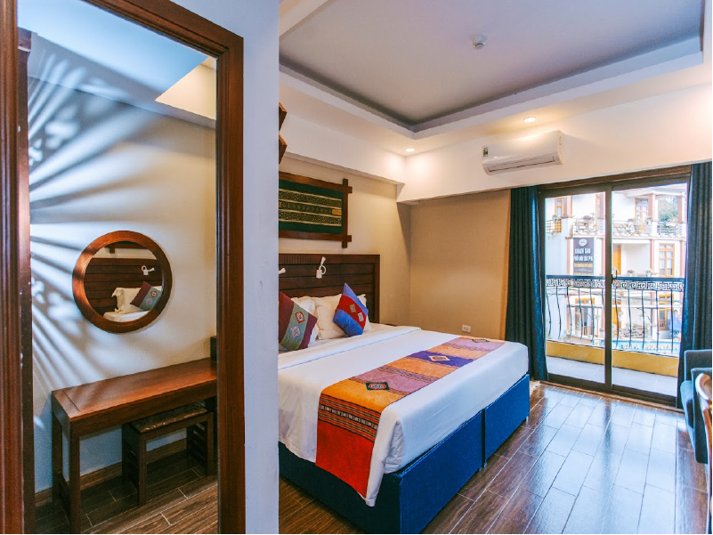 Khách sạn Charm Sapa